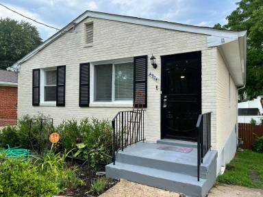 Main picture of 4904 Fable St