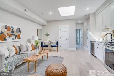 Main picture of 1144 Owen Pl NE