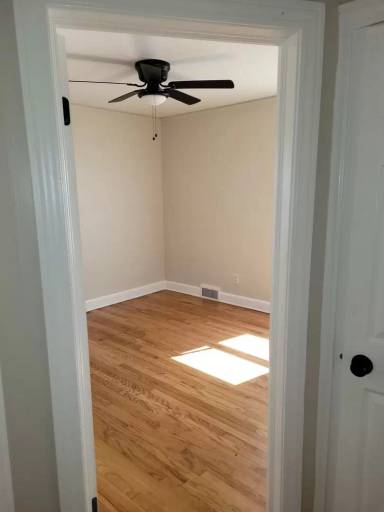 Main picture of 10046 Hubbell St