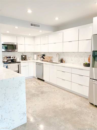 Main picture of Palm Crest Villas Condo