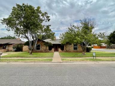 Main picture of 5726 64th St