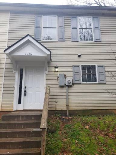 Main picture of 1086 Thornwoode Ln