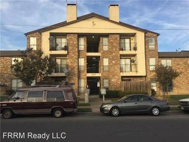 Main picture of 1810 N Garrett Ave
