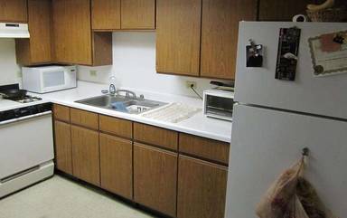 Main picture of 5440 N Winthrop Ave