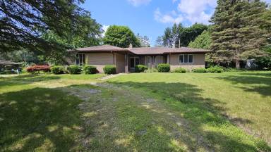 Main picture of 6805 Fredmoor Dr