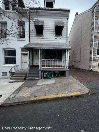 Main picture of 1249 Buttonwood St