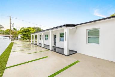 Main picture of 5509 NW 5th Ct