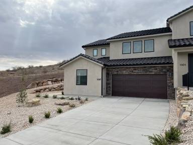 Main picture of 1097 W Province Way