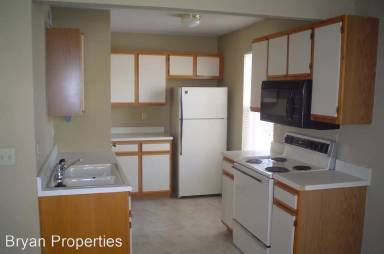 Main picture of 1014 E Walnut St