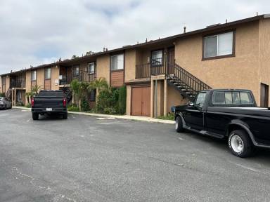Main picture of 15082 Arrow Blvd