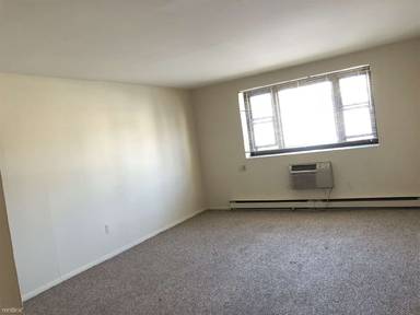 Main picture of 25 Beacon St