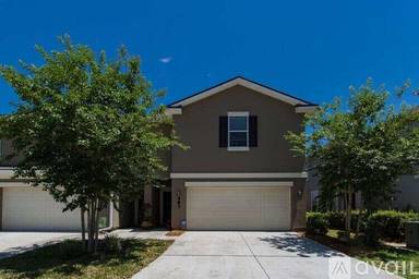 Main picture of 465 Walnut Dr