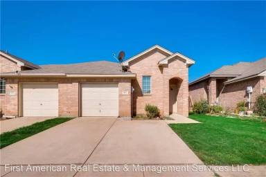 Main picture of 841 Walnut St