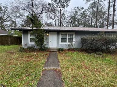 Main picture of Pine Forest Homes