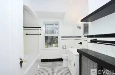 Main picture of 322 Deerfield Rd