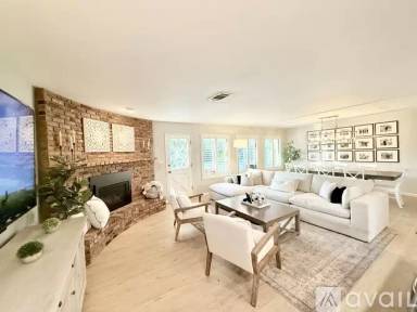 Main picture of 8000 Westlorne Ct