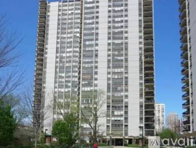 Main picture of 1433 N. Wells