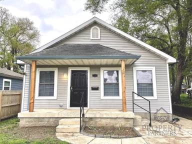 Main picture of 1156 N Belmont Ave