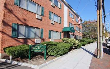 Main picture of 960 Hope St