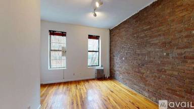 Main picture of 57 Pitt St