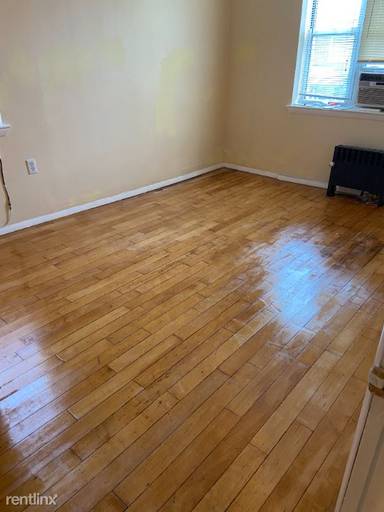 Main picture of 3133 90th St