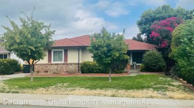 Main picture of 2215 Stover Way