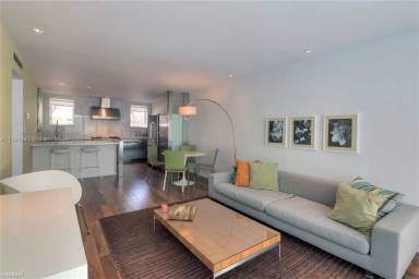 Main picture of 1601 West Ave