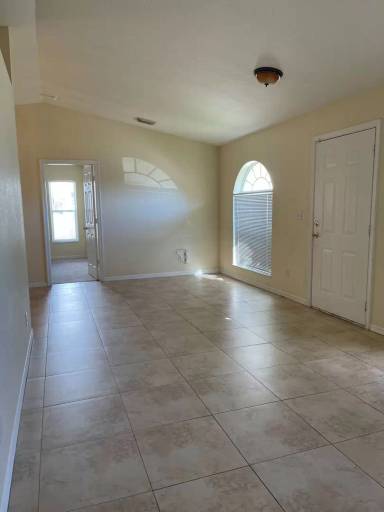 Main picture of 419 SW Meadow Ter