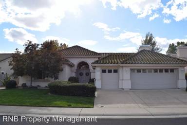 Main picture of 7105 Firefly Green Ln