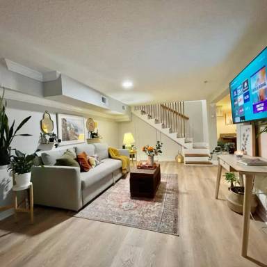 Main picture of 2738 Riverside Ave