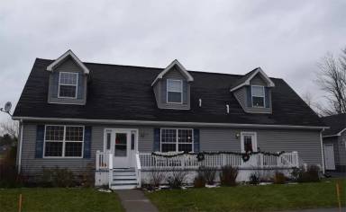Main picture of 121 Patrician Ln