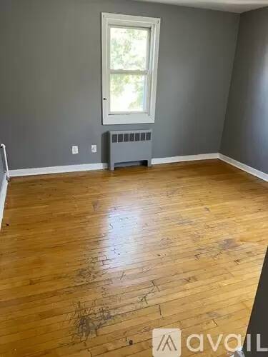 Main picture of 2946 Bruner Ave
