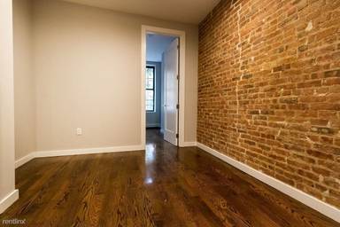 Main picture of 255 Linden St