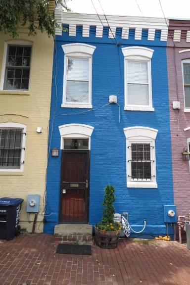 Main picture of 514 Groff Ct NE