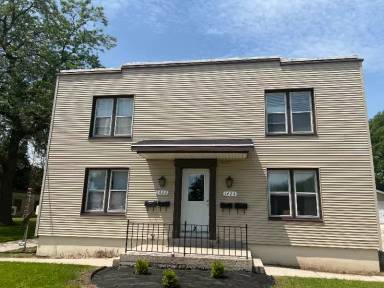 Main picture of 1422-1424 N 8th St Apartments