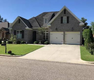 Main picture of 1686 Pebble Creek Dr