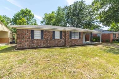 Main picture of 3109 Christine Rd