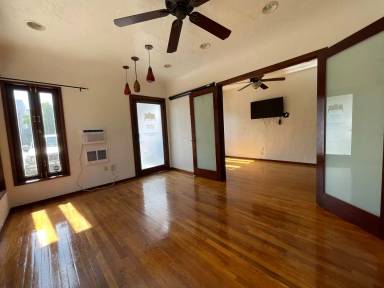 Main picture of 4637 Park Blvd