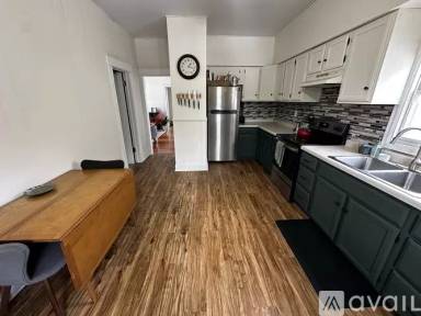 Main picture of 1049 7th St W