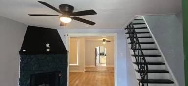 Main picture of 843 E Price St