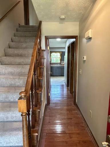 Main picture of 504 Stoney Brook Dr SW