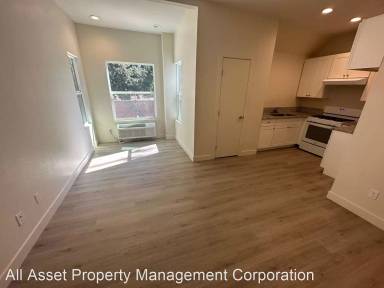 Main picture of 334 N American St