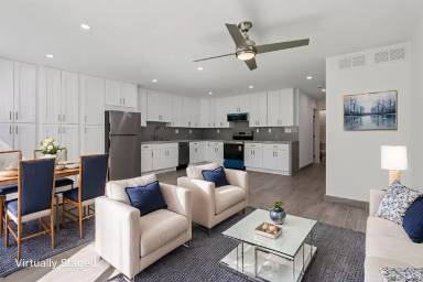 Main picture of 738 S Orange Ave