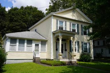 Main picture of 1010 Carbon St
