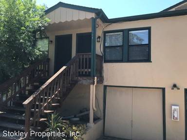 Main picture of 107 Oakvue Rd
