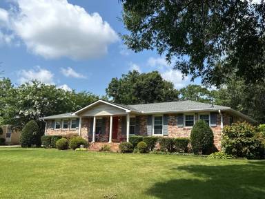 Main picture of 413 Harolds Dr NW