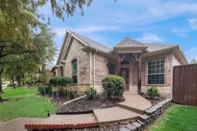 Main picture of 5544 Hidden Creek Ln