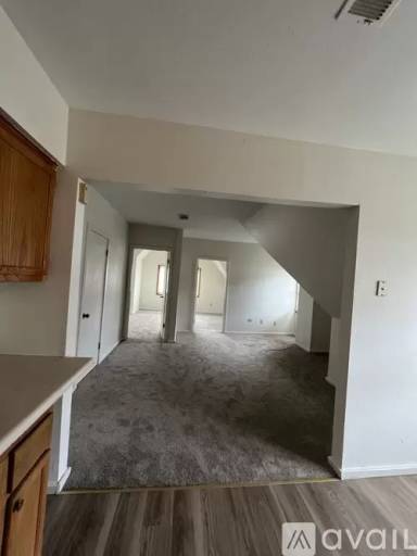 Main picture of 810 E Chambers St