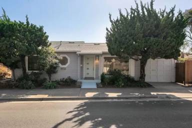 Main picture of 4349 Hyacinth Ave