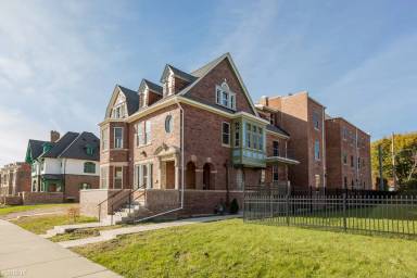 Main picture of 253 Erskine St